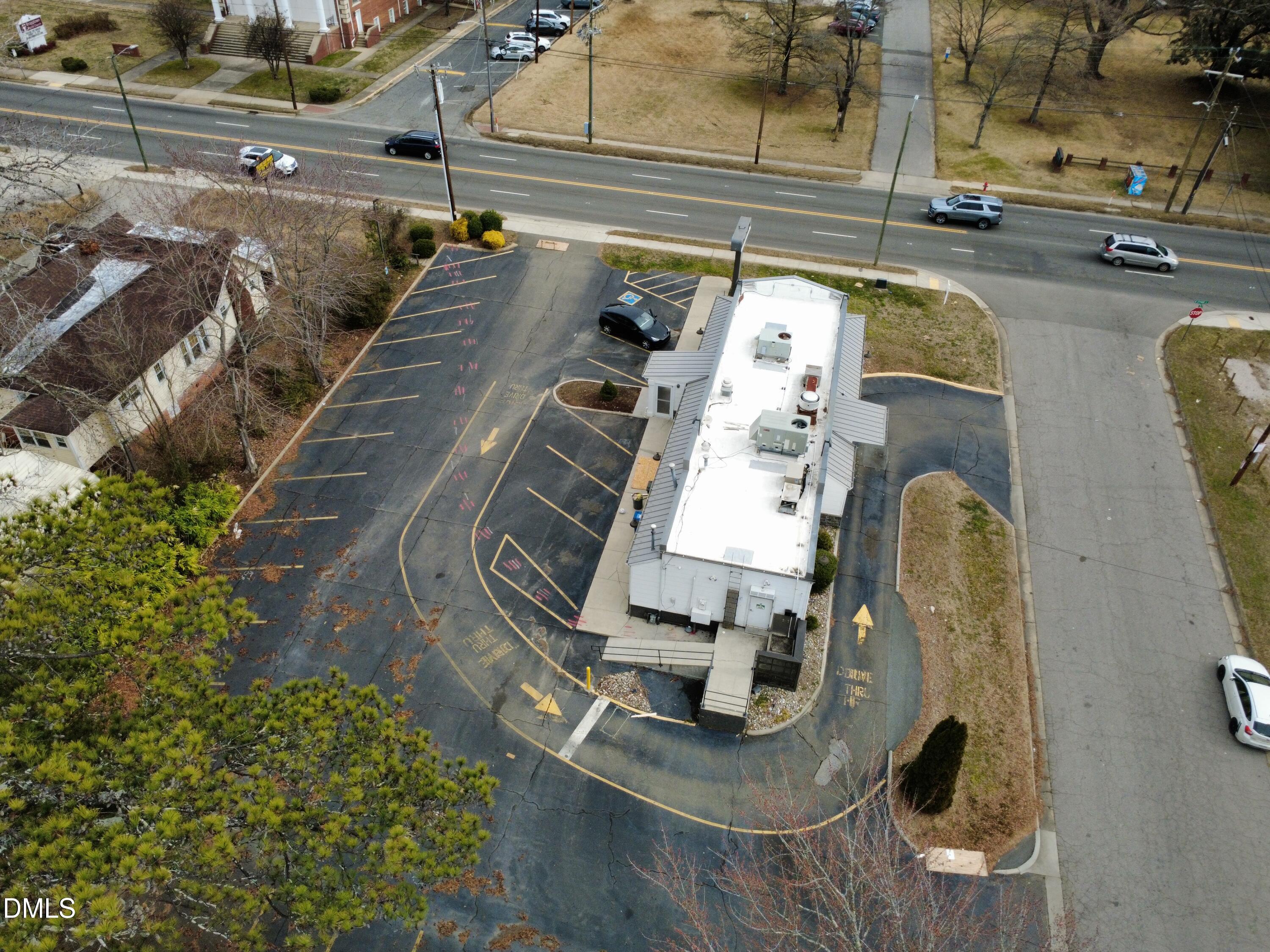 3203 North Roxboro Street Durham, NC 27704 - Photo 3 of 14 a view of roof