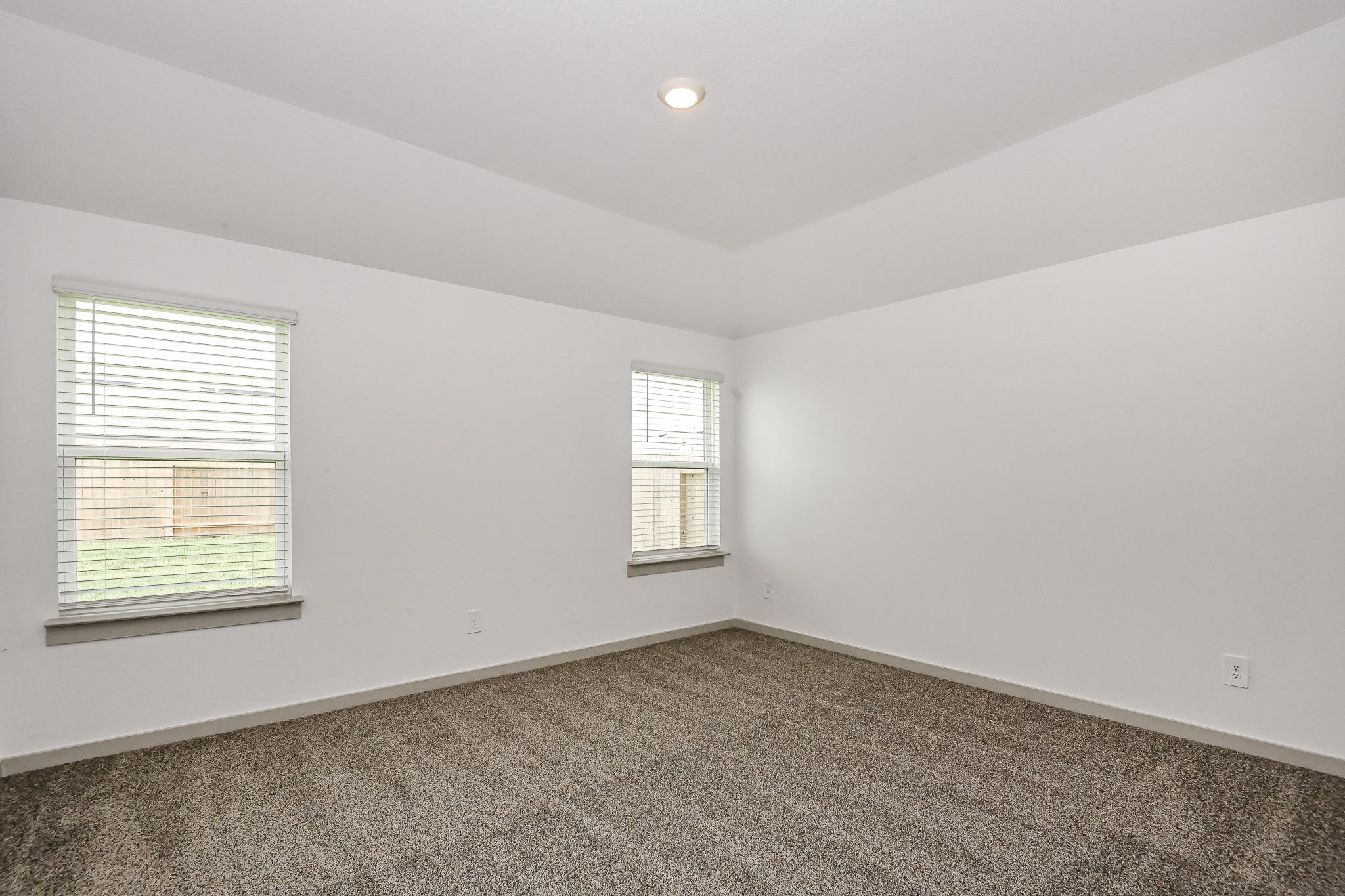 525 Hunter Grove Lane China, TX 77613 - Photo 20 of 27 an empty room with windows