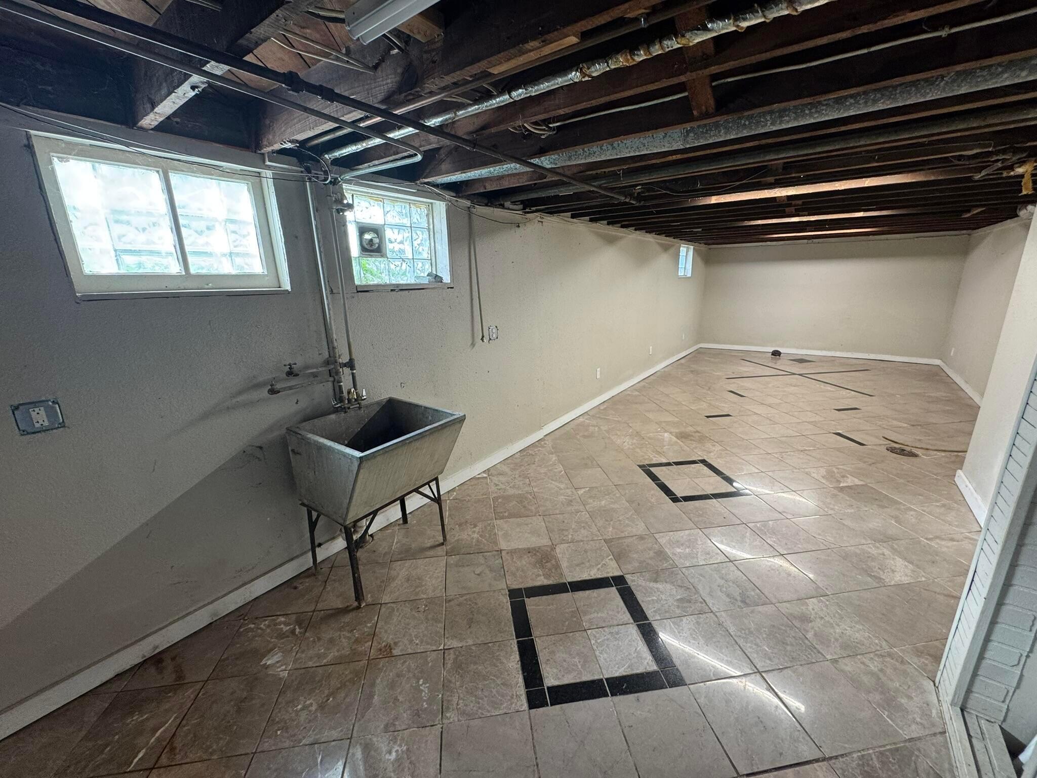 3030 North 48th Street Milwaukee, WI 53210 - Photo 16 of 17 20251119185322657803000000-o