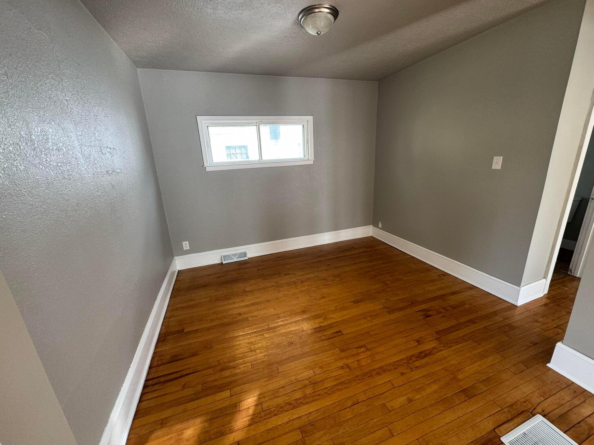 3030 North 48th Street Milwaukee, WI 53210 - Photo 3 of 17 20251119185324207312000000-o