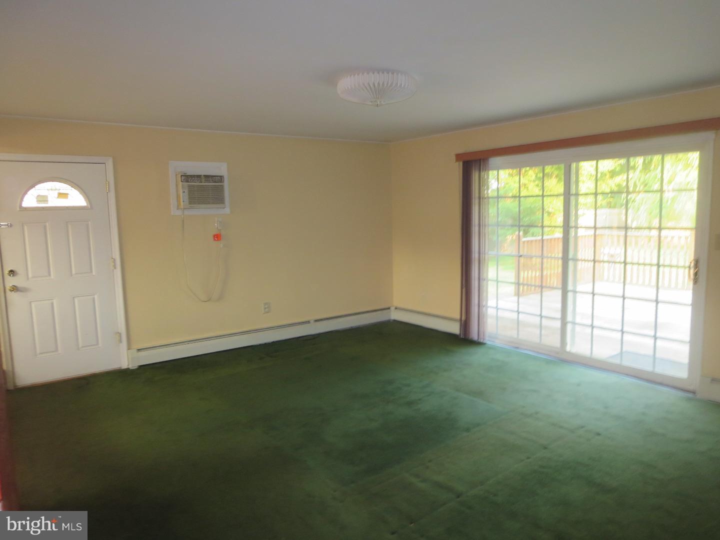 24 Goodrock Road Levittown, PA 19057 - Photo 14 of 25 Living Room