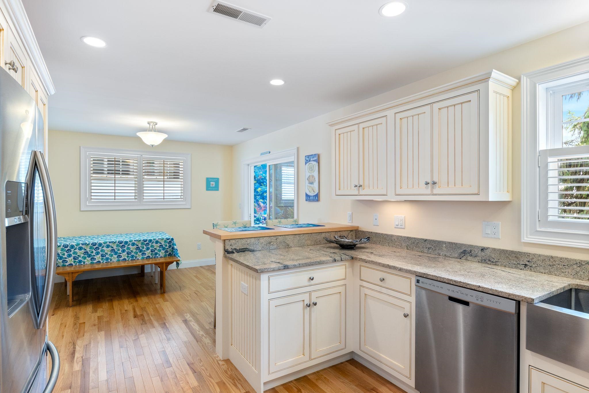 5 Fellows Avenue Hampton, NH 03842 - Photo 12 of 49