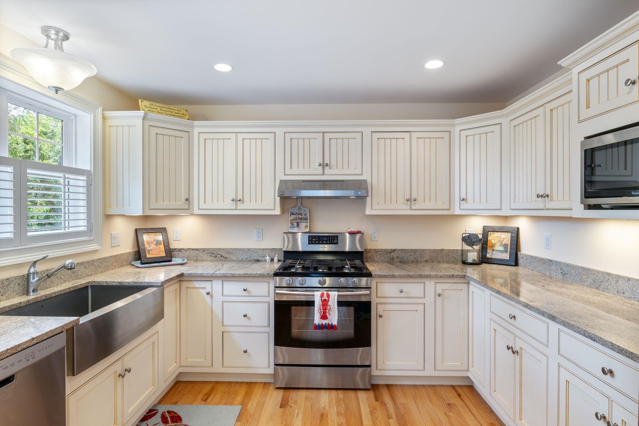 5 Fellows Avenue Hampton, NH 03842 - Photo 14 of 49