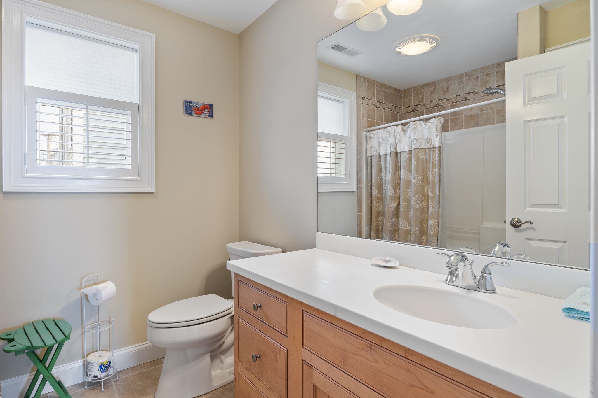 5 Fellows Avenue Hampton, NH 03842 - Photo 24 of 49