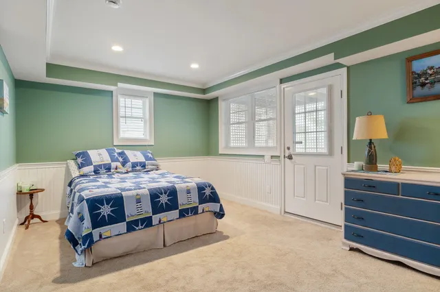 $1,199,000 | 5 Fellows Avenue, Hampton, NH 03842