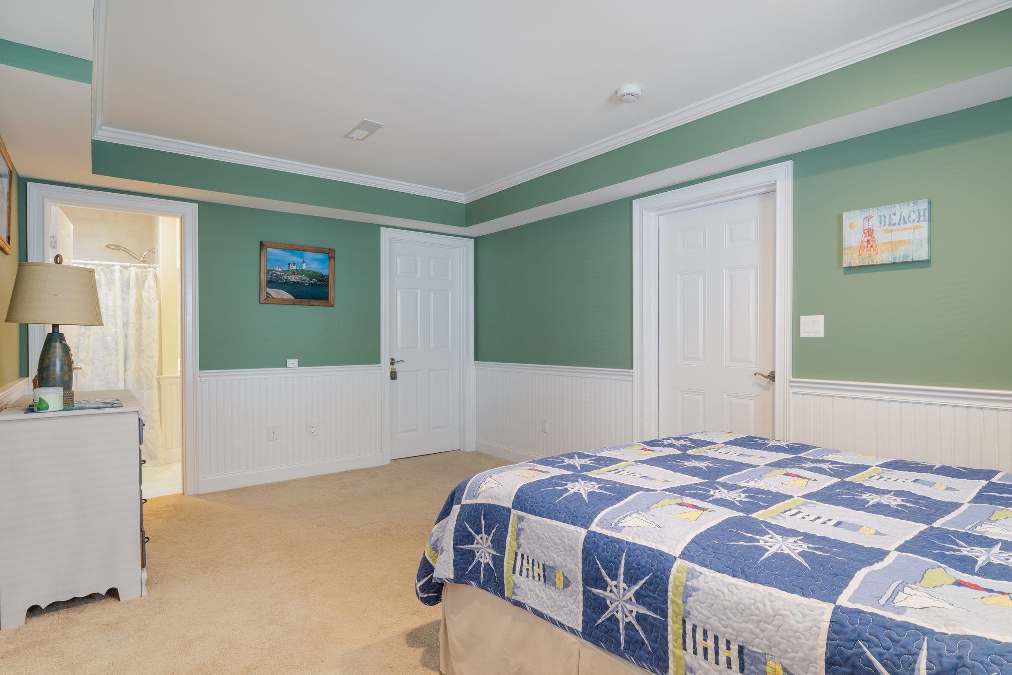 5 Fellows Avenue Hampton, NH 03842 - Photo 34 of 49