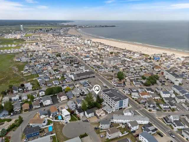 $1,199,000 | 5 Fellows Avenue, Hampton, NH 03842