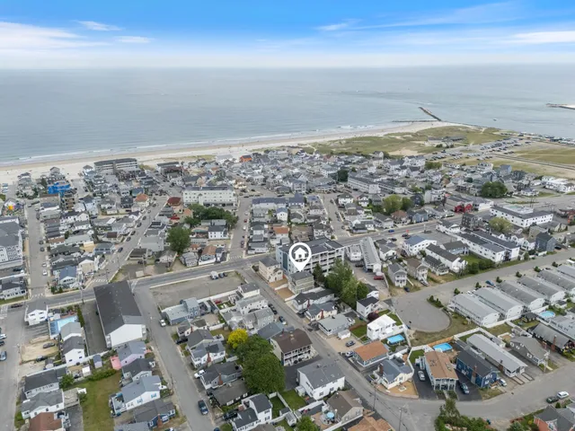 $1,199,000 | 5 Fellows Avenue, Hampton, NH 03842