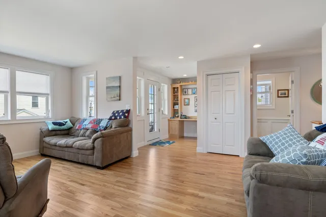 $1,199,000 | 5 Fellows Avenue, Hampton, NH 03842