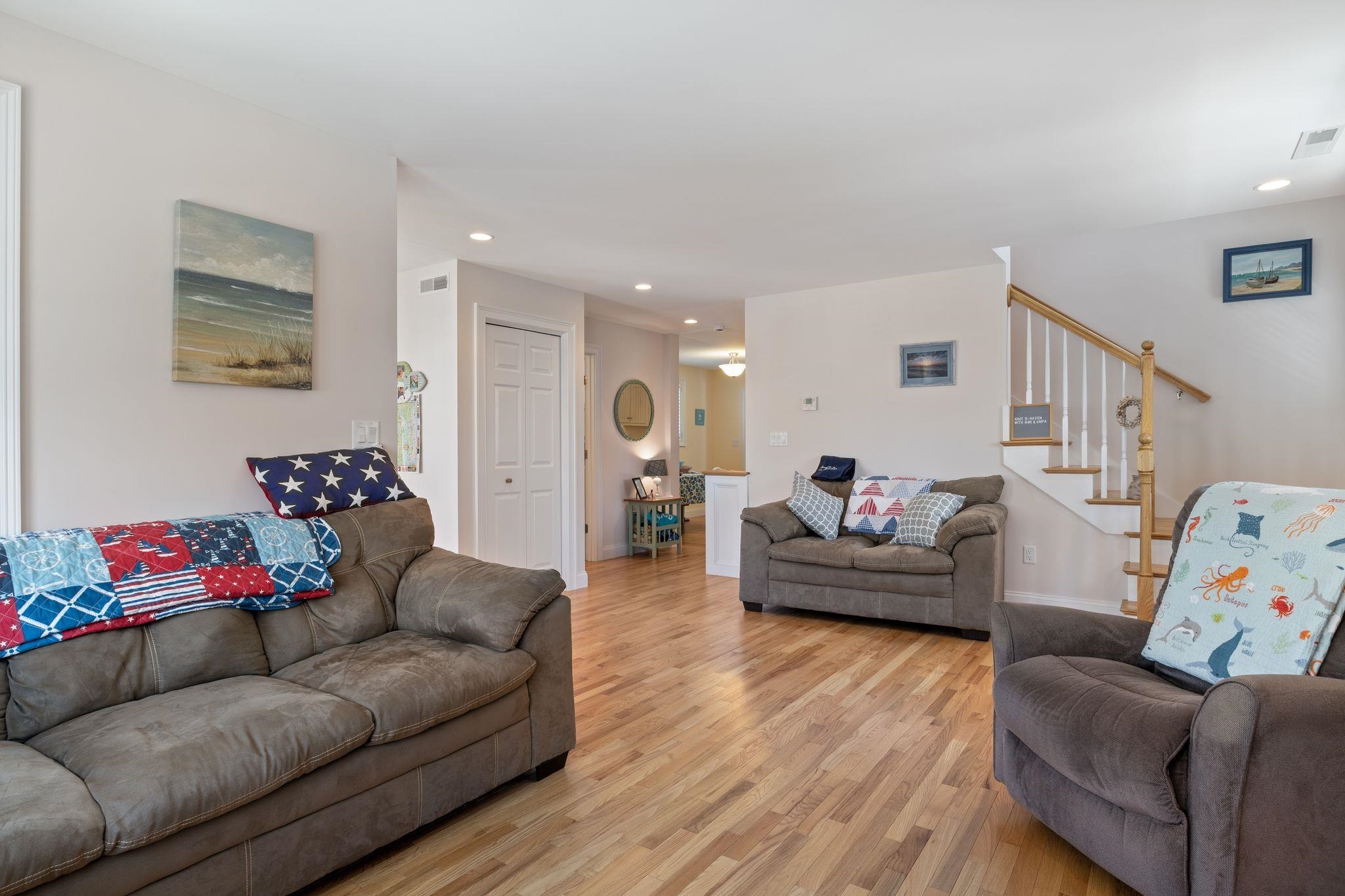 5 Fellows Avenue Hampton, NH 03842 - Photo 8 of 49