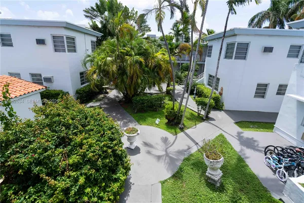 $1,750 | 8300 Abbott Avenue, Unit 20, Miami Beach, FL 33141