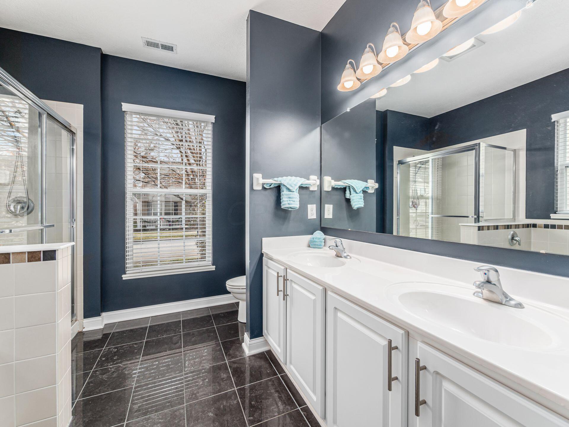 6176 Benon Road Westerville, OH 43081 - Photo 23 of 38 Owner's En-Suite Bathroom