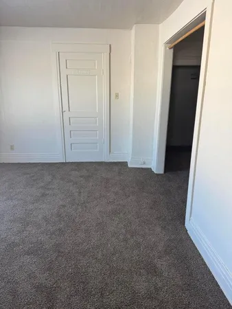 $750 | 1001 Saginaw Street, Unit 8, Flint, MI 48503