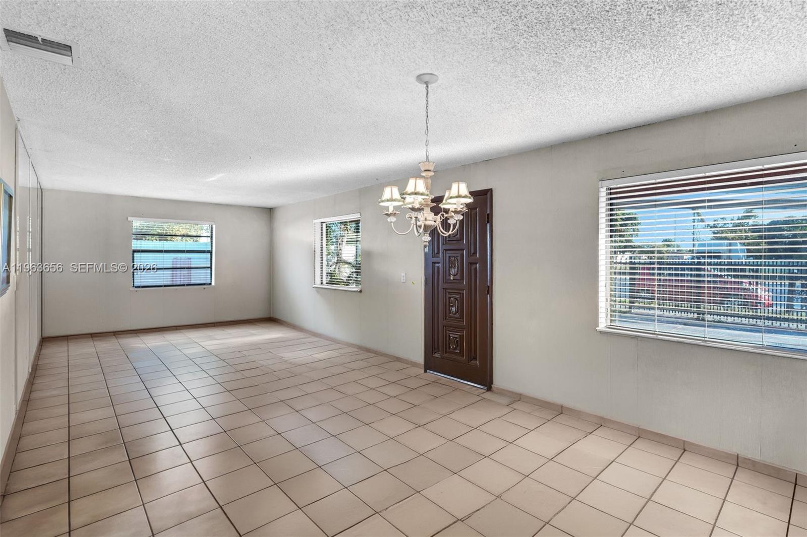 533 East 23rd Street Hialeah, FL 33013 - Photo 4 of 30