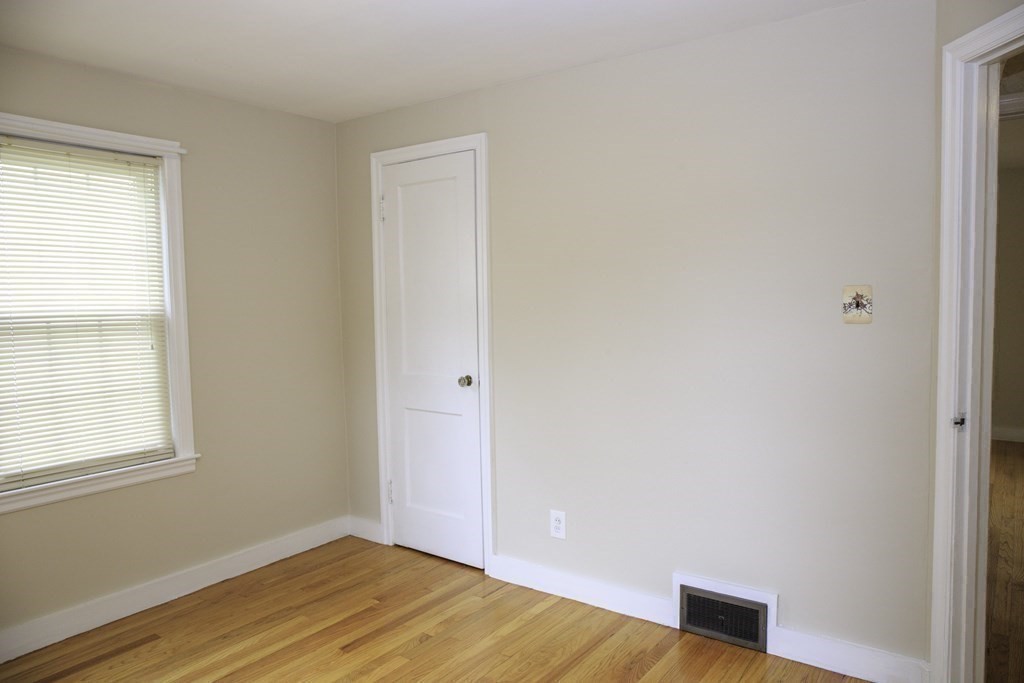 22 Ontario Street Springfield, MA 01104 - Photo 18 of 33 Gallery Image 18