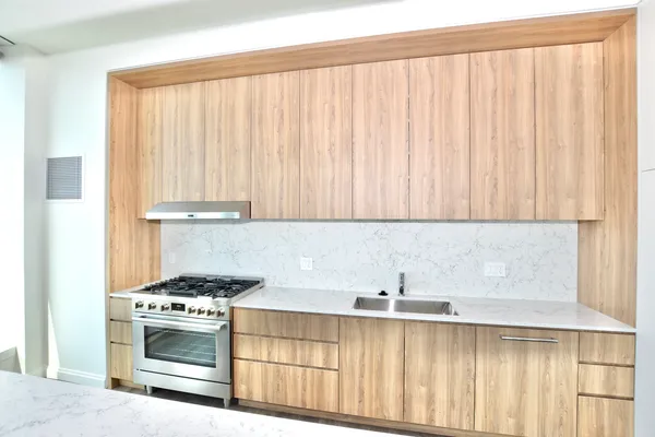 $14,528 | 1000 South Michigan Avenue, Unit 7104A, Chicago, IL 60605