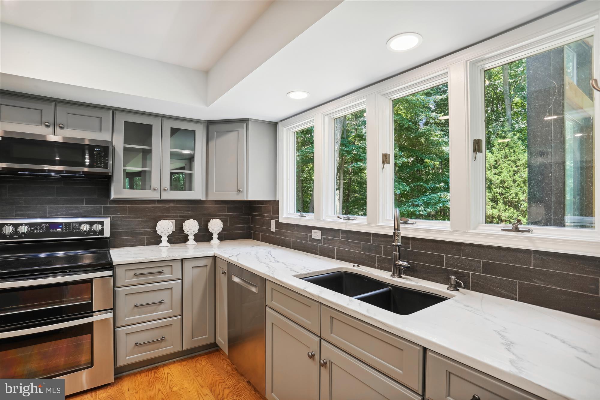 24717 Kings Valley Road Damascus, MD 20872 - Photo 23 of 121 Kitchen
