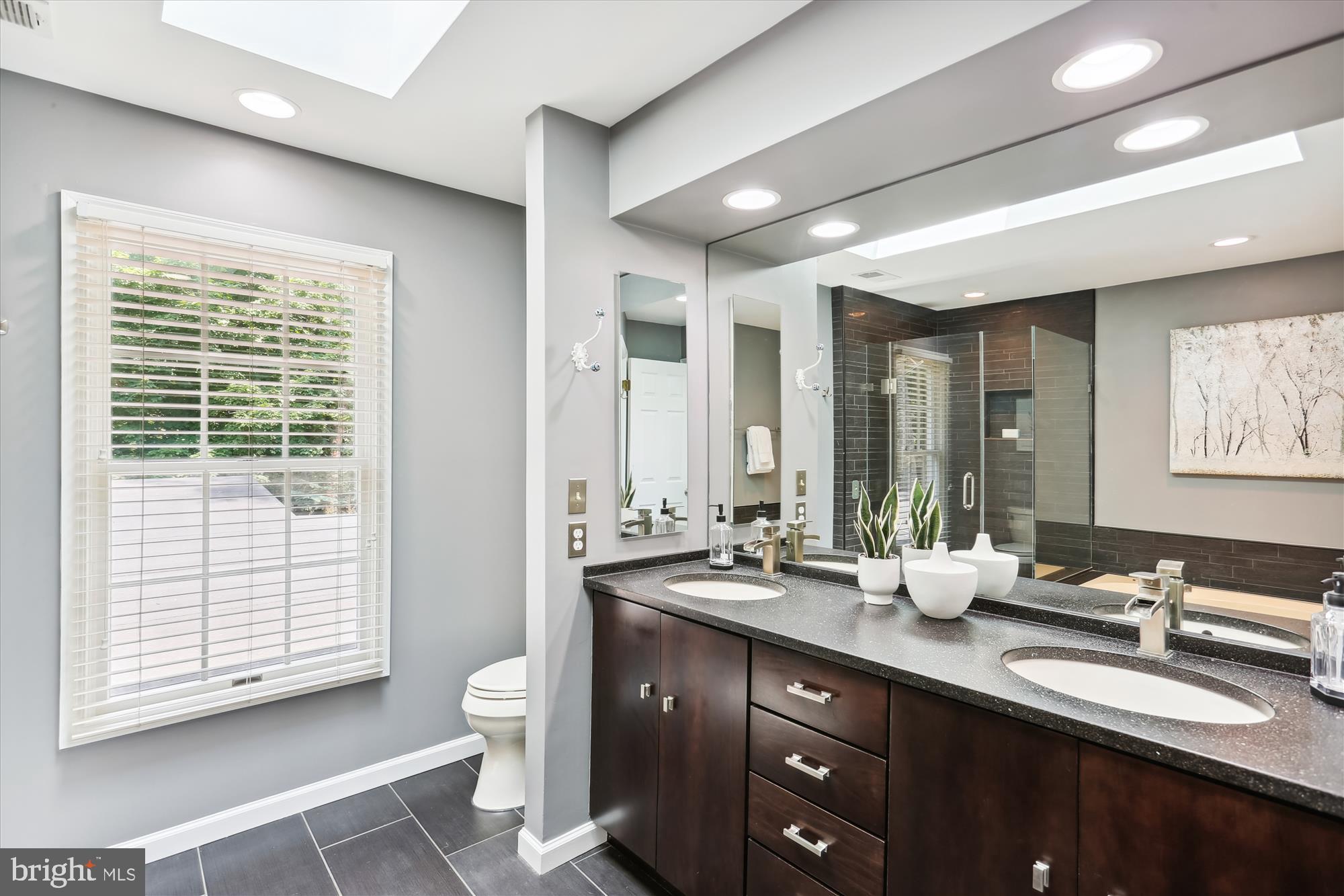 24717 Kings Valley Road Damascus, MD 20872 - Photo 53 of 121 Primary Bathroom