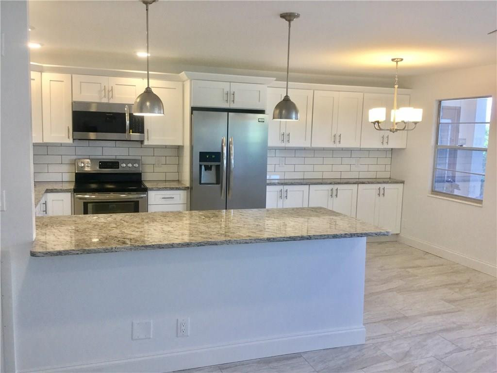 1042 Wolverton C, Unit 1042 Boca Raton, FL 33434 - Photo 2 of 27 Photo 2
