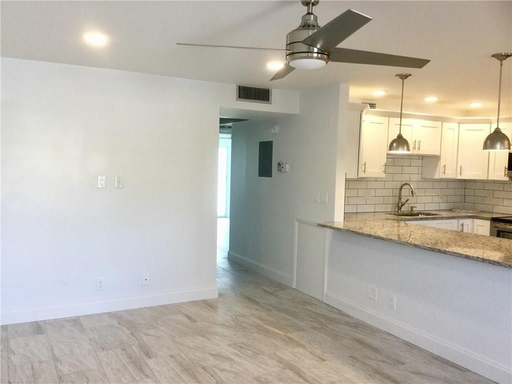 1042 Wolverton C, Unit 1042 Boca Raton, FL 33434 - Photo 7 of 27 Photo 7