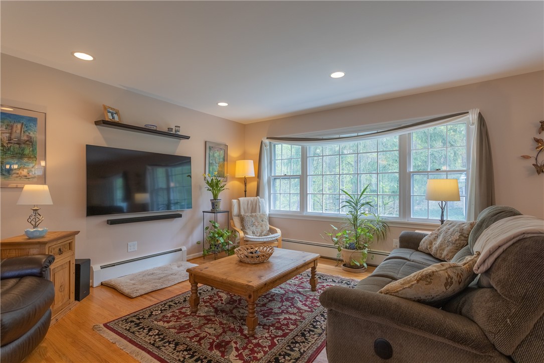 38 Mountain Rise Perinton, NY 14450 - Photo 7 of 44