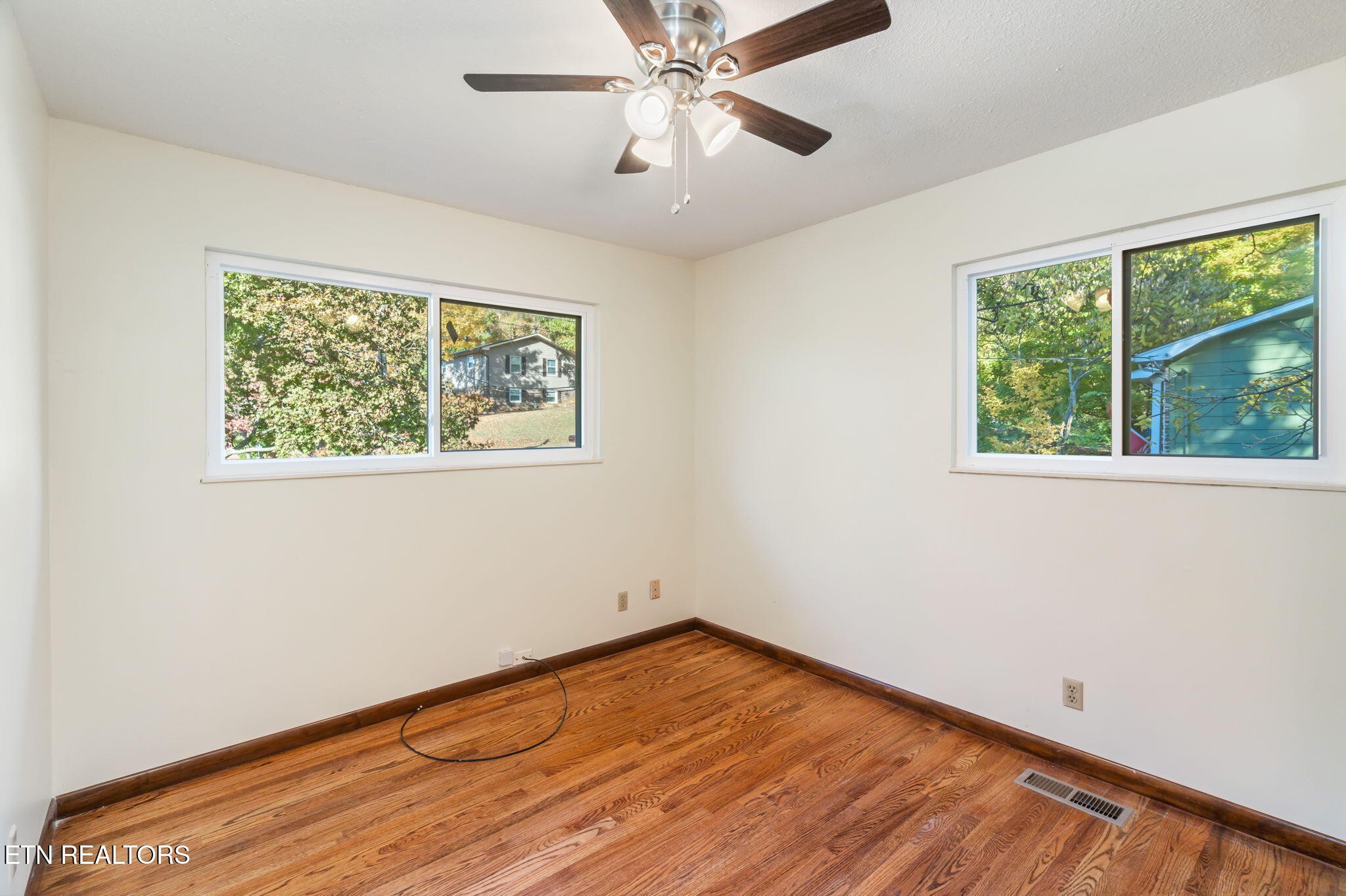 110 Clark Lane Oak Ridge, TN 37830 - Photo 23 of 46