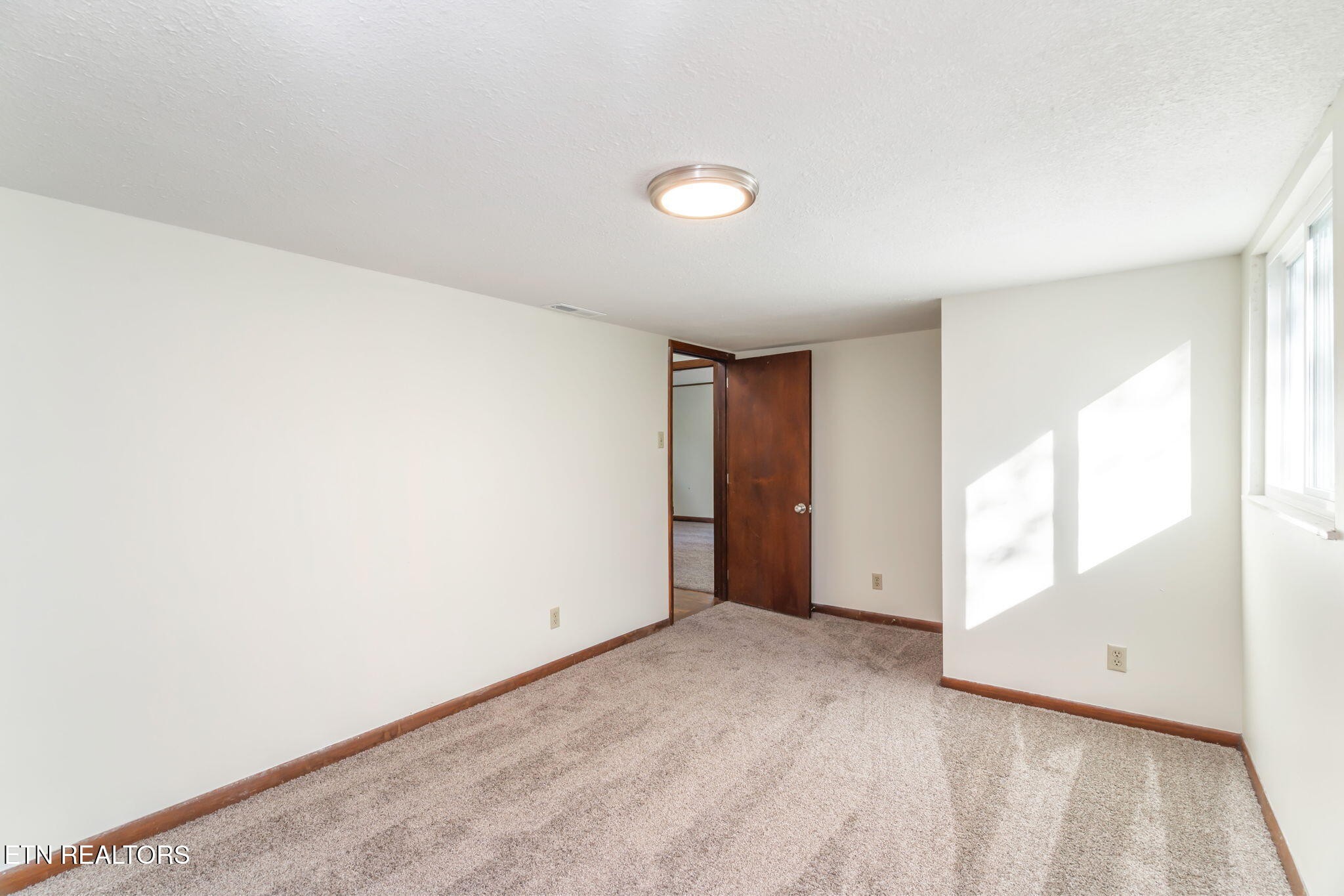 110 Clark Lane Oak Ridge, TN 37830 - Photo 28 of 46