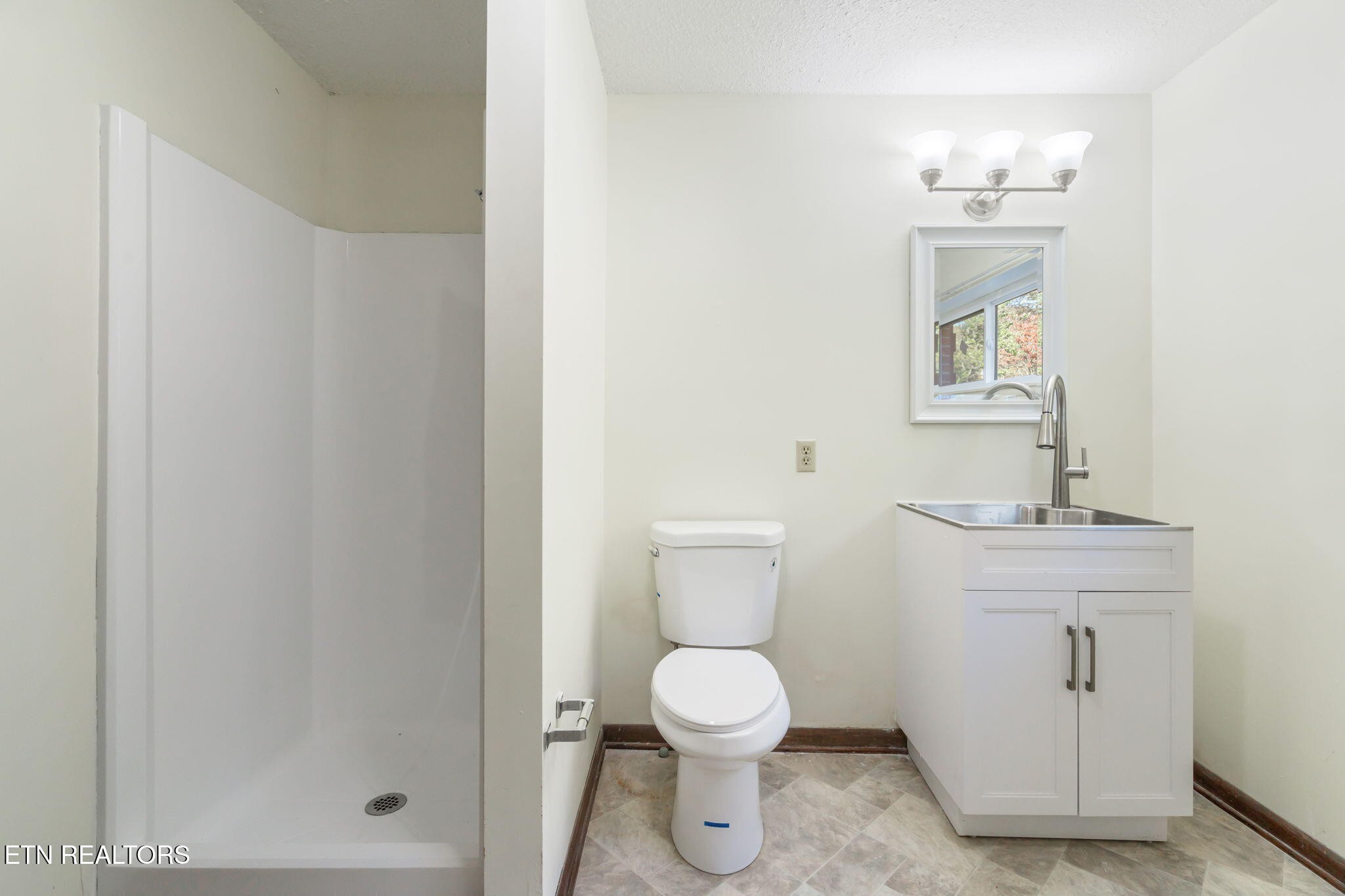 110 Clark Lane Oak Ridge, TN 37830 - Photo 33 of 46