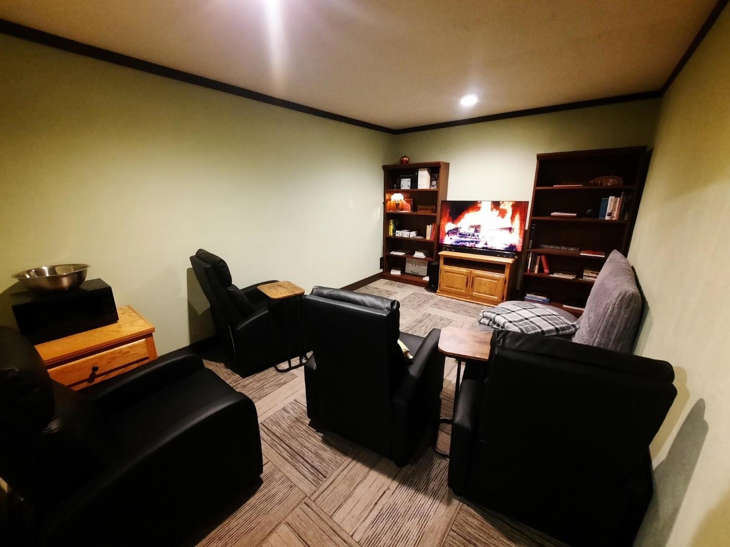 870 South Clark Avenue Republic, WA 99166 - Photo 2 of 12