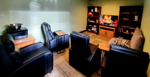 $299,000 | 870 South Clark Avenue, Republic, WA 99166