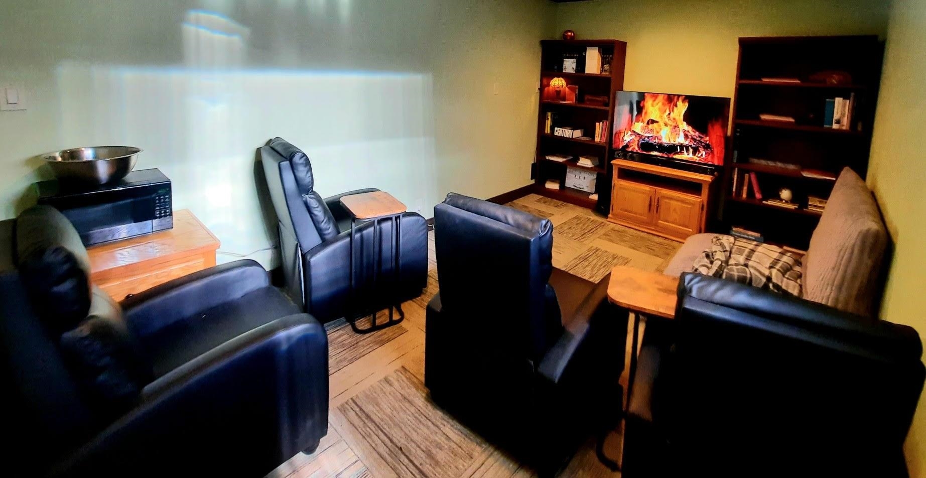 870 South Clark Avenue Republic, WA 99166 - Photo 3 of 12