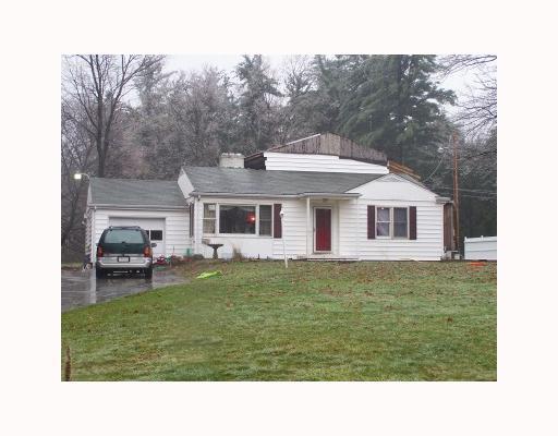 4405 Oakdale Road Butler, PA 16001 - Photo 1 of 1 Exterior Front.