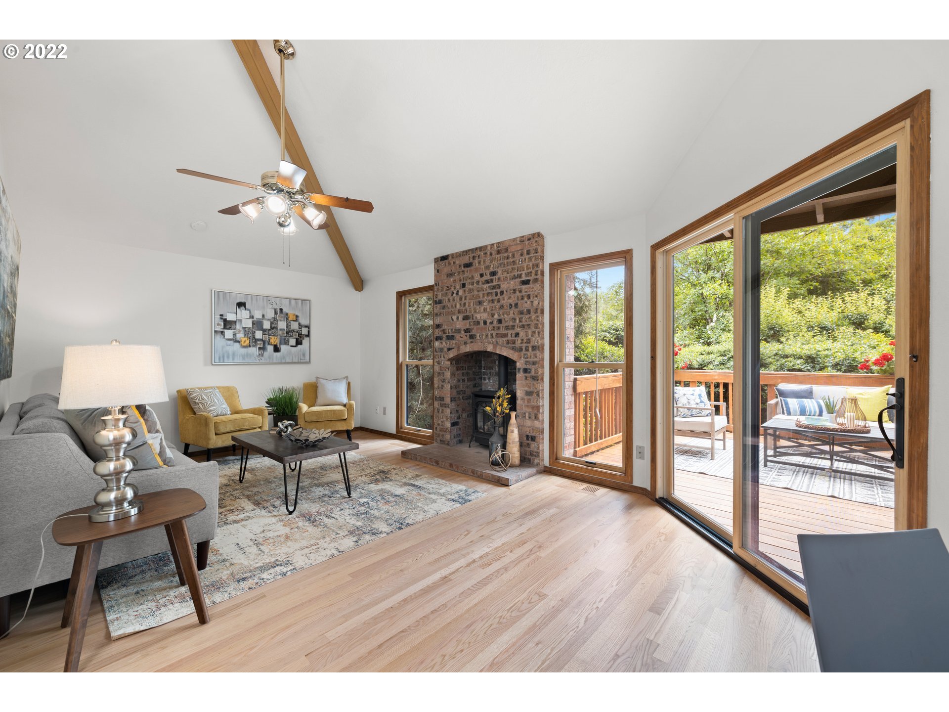 7515 Southwest 60th Avenue Portland, OR 97219 - Photo 14 of 31 Gallery Image 14