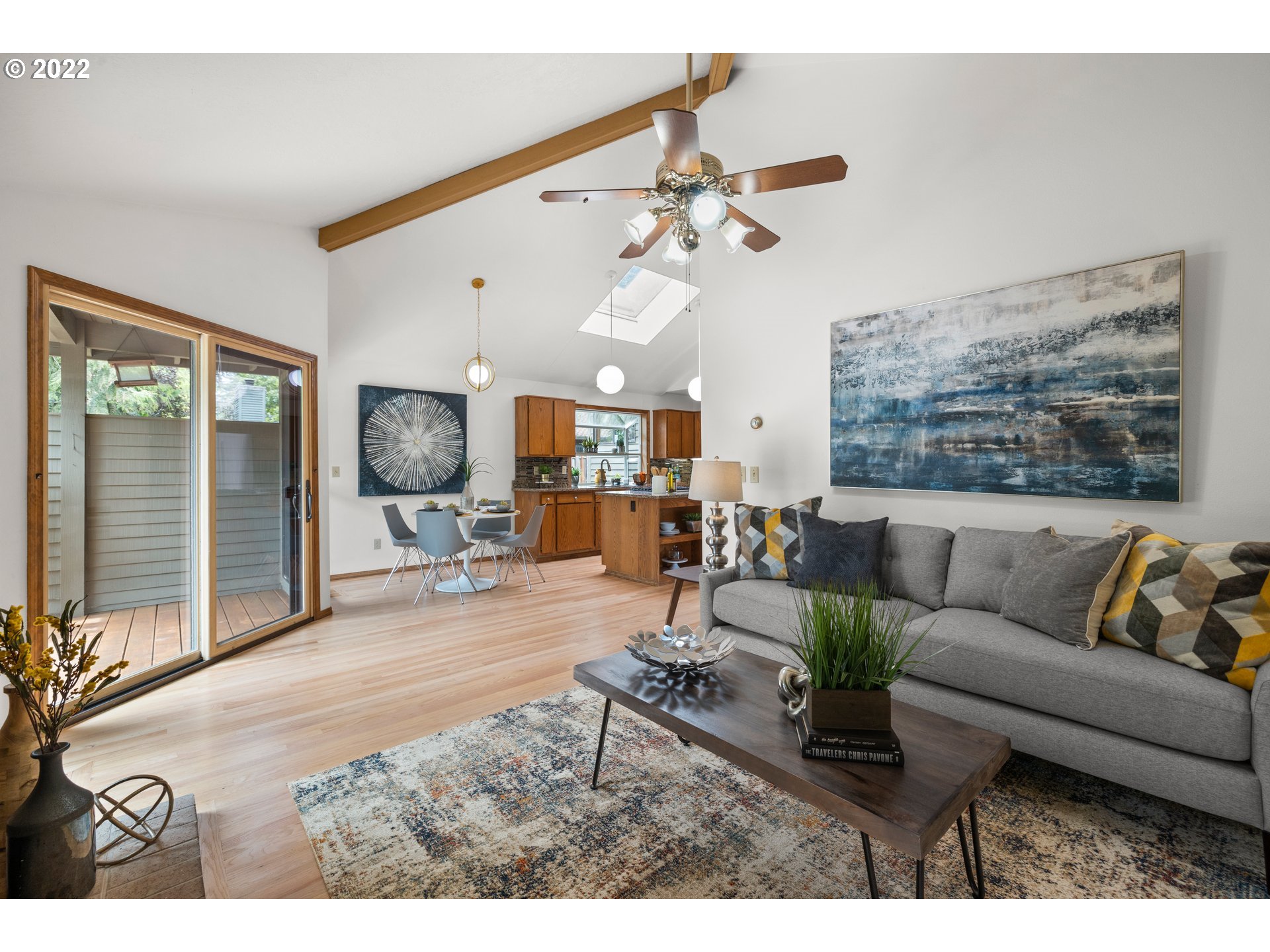 7515 Southwest 60th Avenue Portland, OR 97219 - Photo 15 of 31 Gallery Image 15