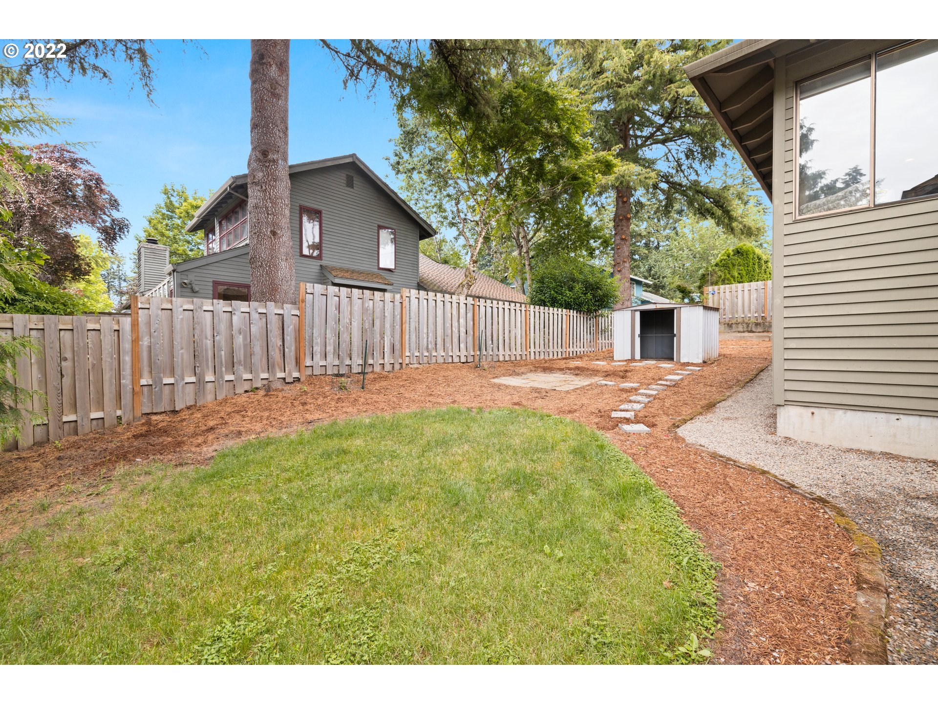 7515 Southwest 60th Avenue Portland, OR 97219 - Photo 19 of 31 Gallery Image 19