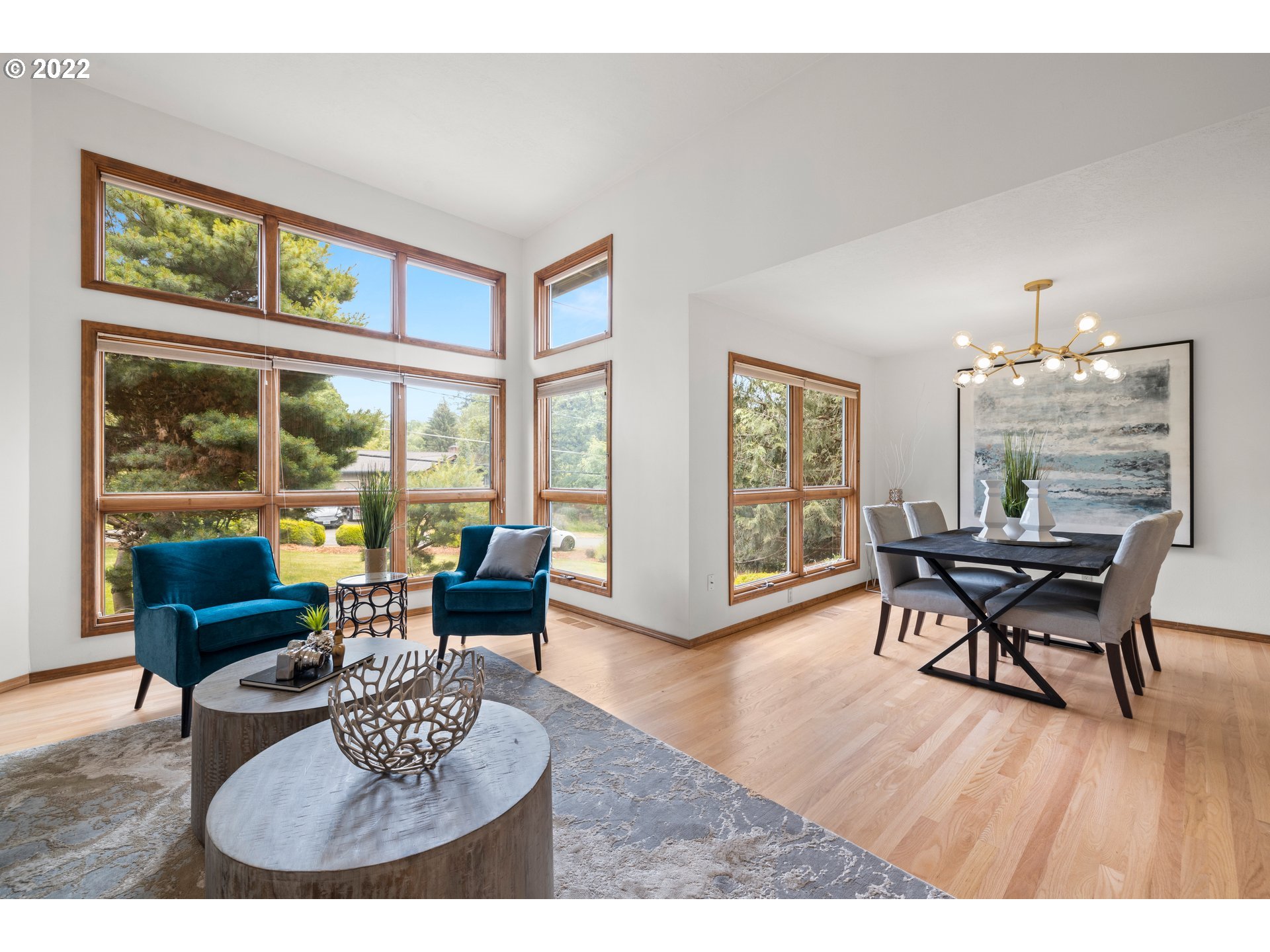 7515 Southwest 60th Avenue Portland, OR 97219 - Photo 7 of 31 Gallery Image 7