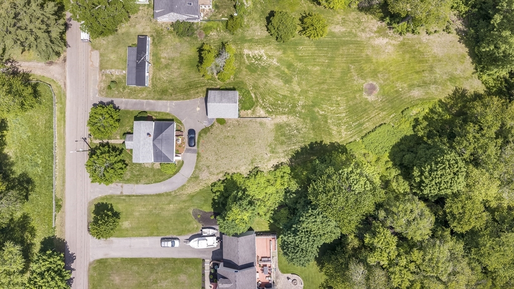 19 Ocean Avenue Rowley, MA 01969 - Photo 23 of 32