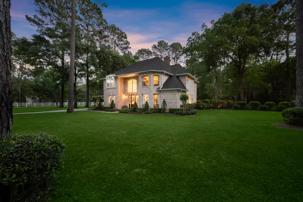 $2,000,000 | 9913 Kleppel Road, Tomball, TX 77375