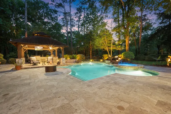 $2,000,000 | 9913 Kleppel Road, Tomball, TX 77375