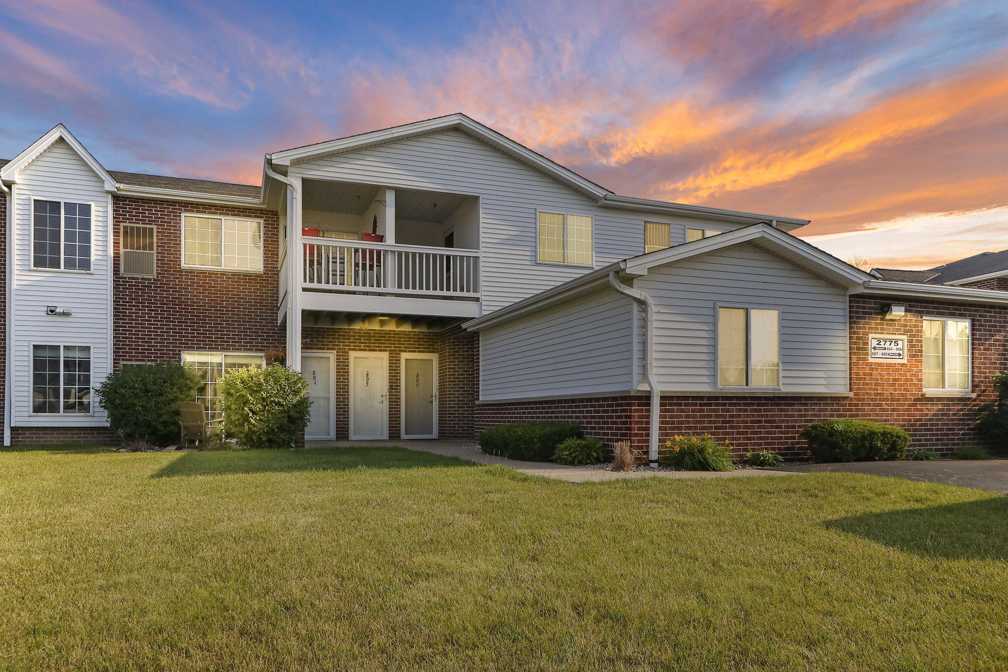 22-web-or-mls-2775 11th Pl, Unit 805, Ke