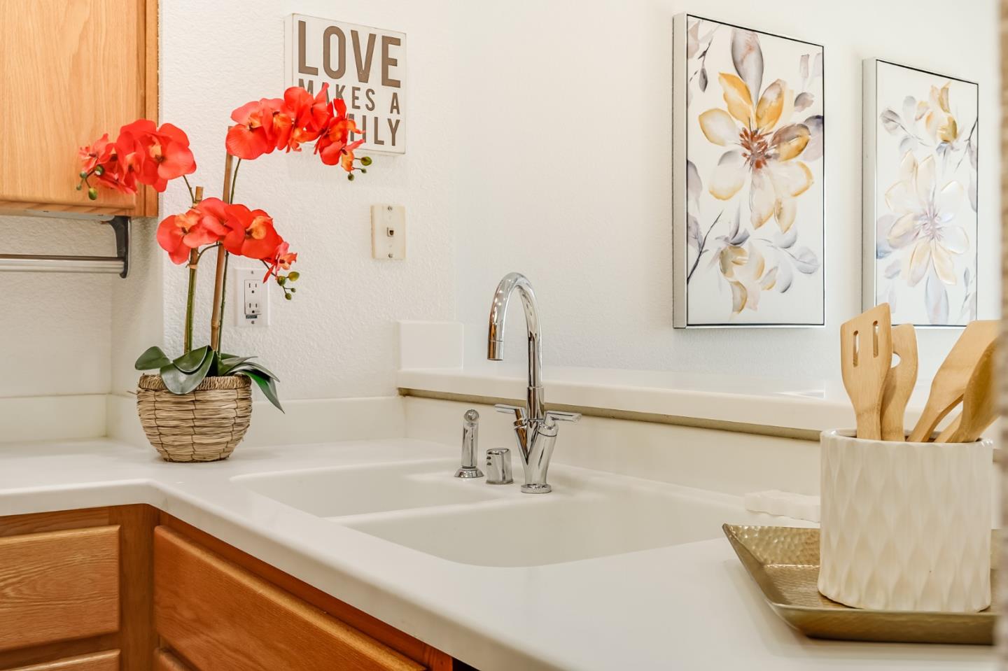 1033 Rudder Lane Foster City, CA 94404 - Photo 13 of 26 Gallery Image 13
