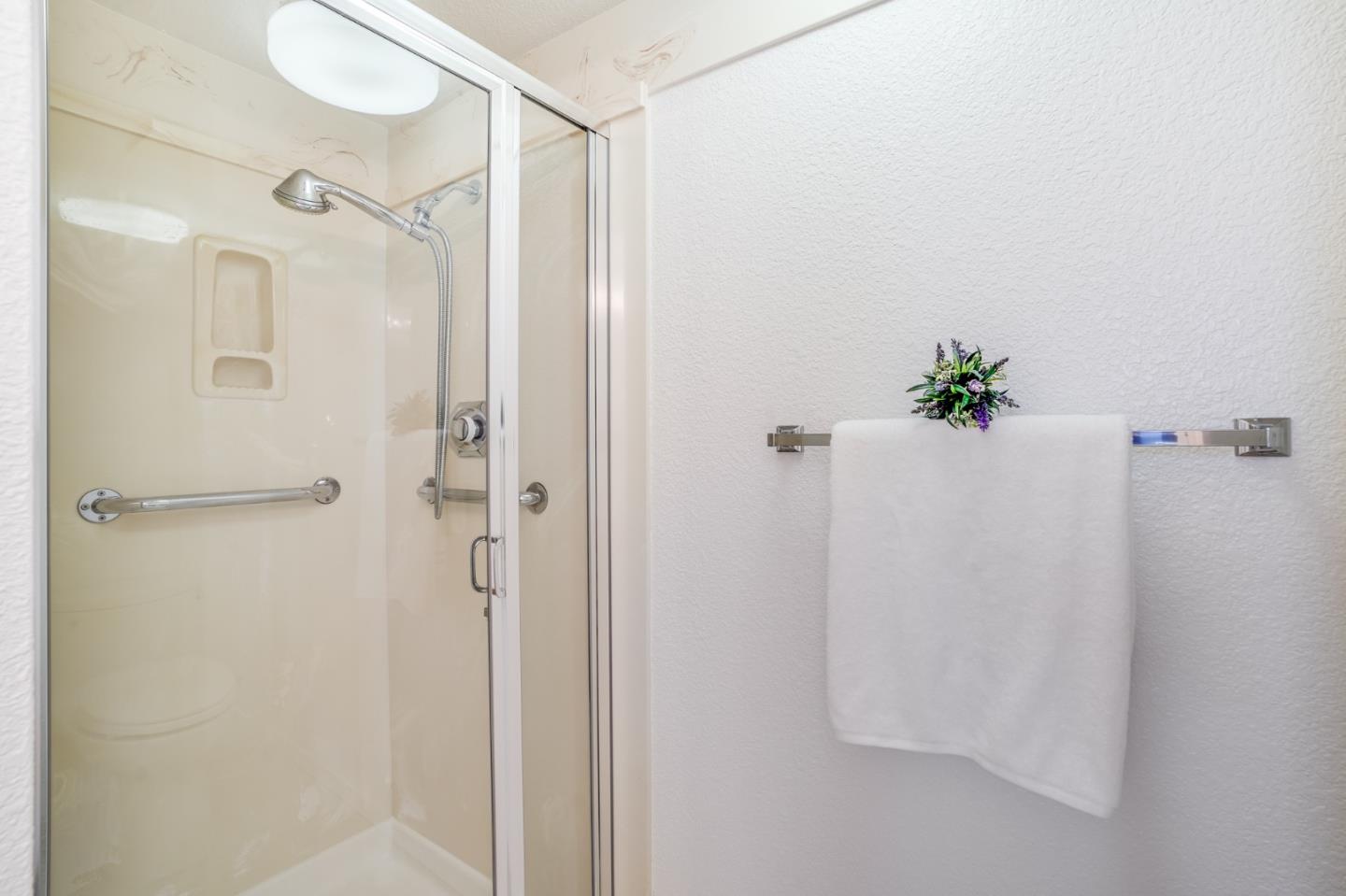 1033 Rudder Lane Foster City, CA 94404 - Photo 22 of 26 Gallery Image 22