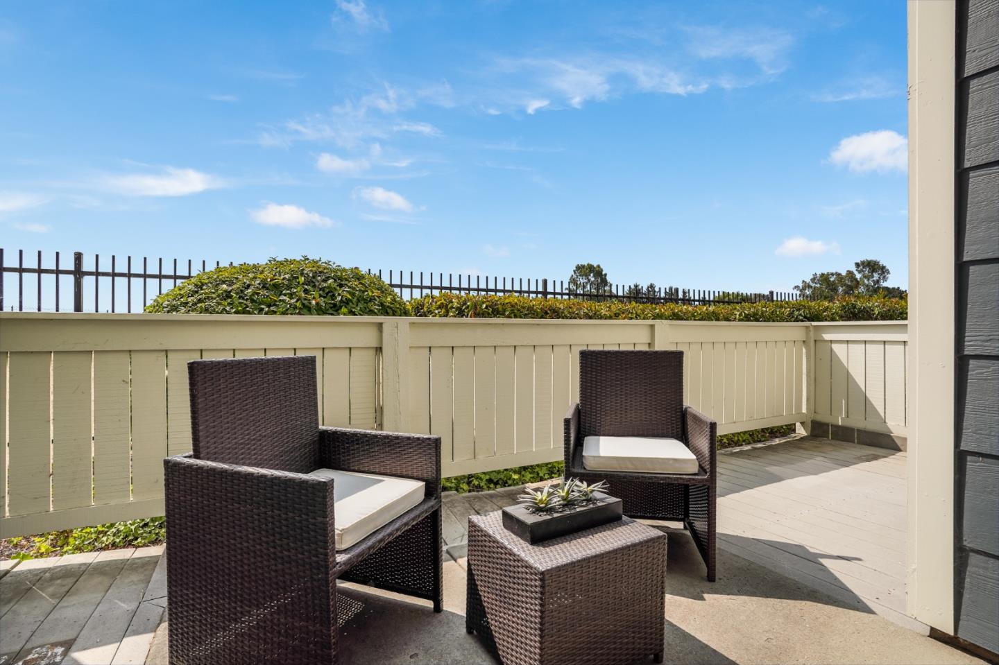 1033 Rudder Lane Foster City, CA 94404 - Photo 23 of 26 Gallery Image 23