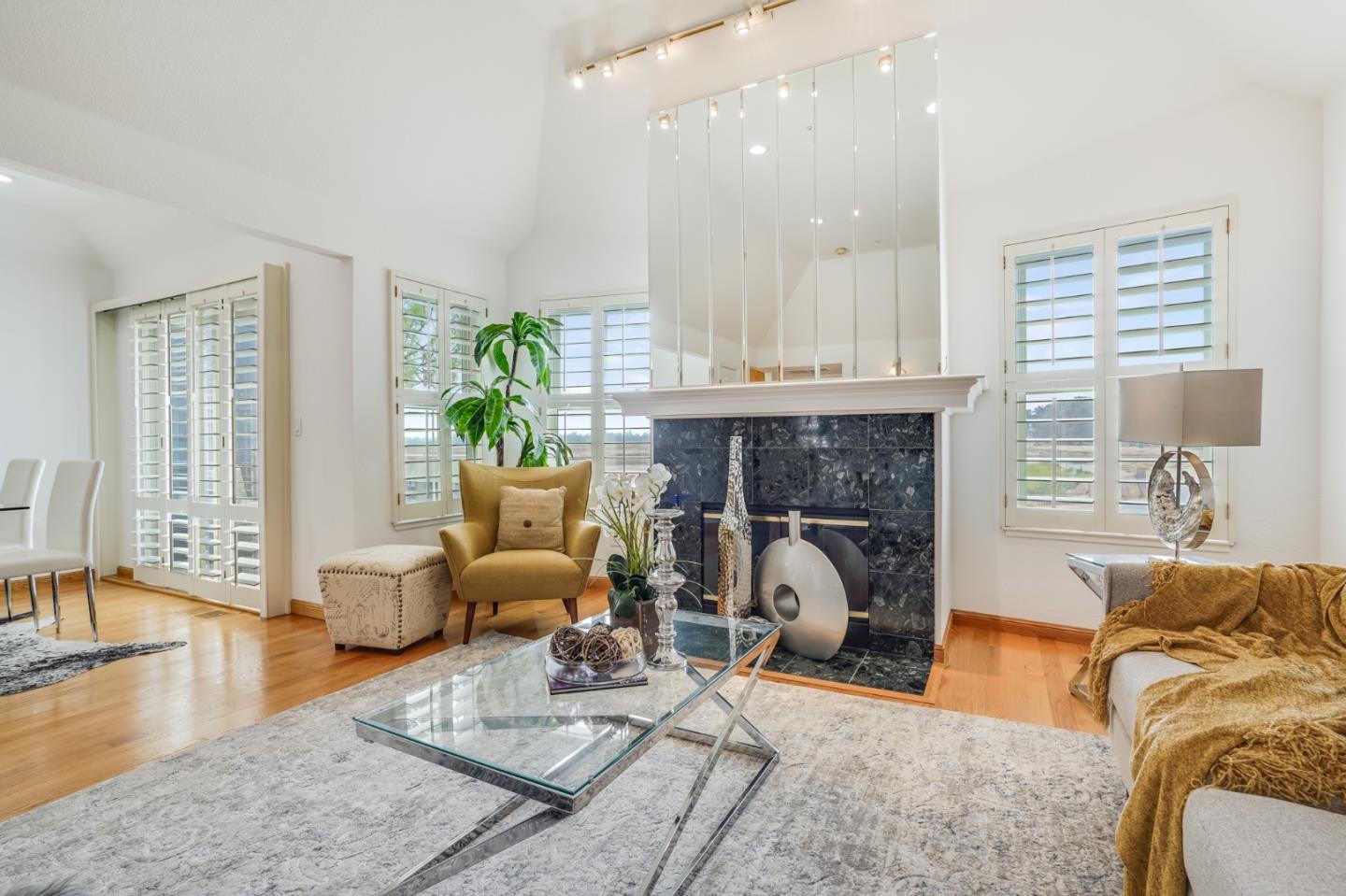 1033 Rudder Lane Foster City, CA 94404 - Photo 8 of 26 Gallery Image 8