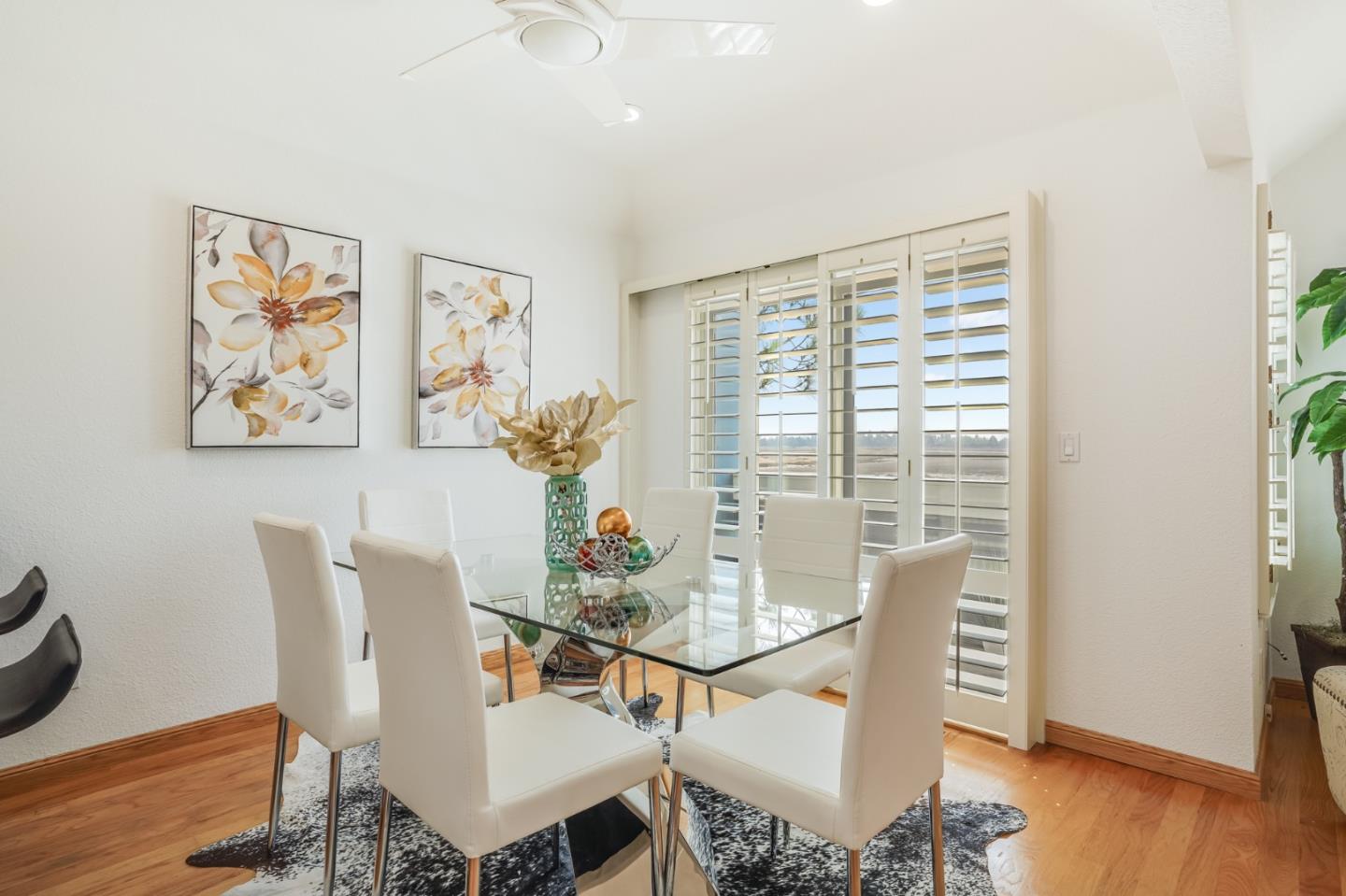 1033 Rudder Lane Foster City, CA 94404 - Photo 9 of 26 Gallery Image 9