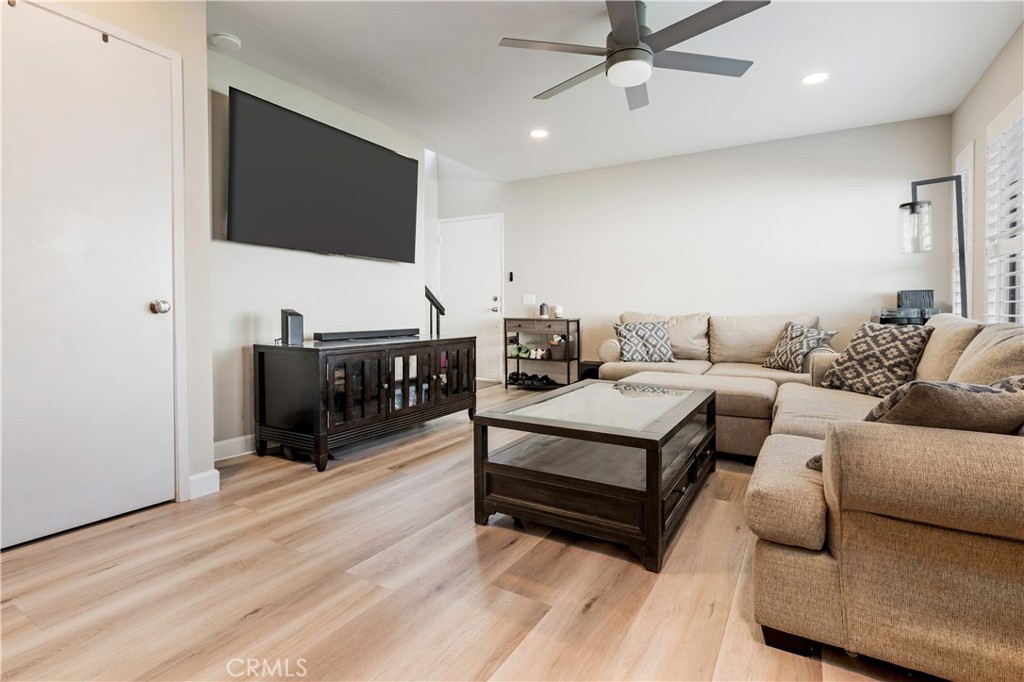 25885 Trabuco Road, Unit 213 Lake Forest, CA 92630 - Photo 5 of 34