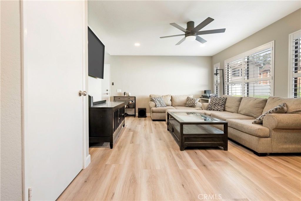 25885 Trabuco Road, Unit 213 Lake Forest, CA 92630 - Photo 6 of 34