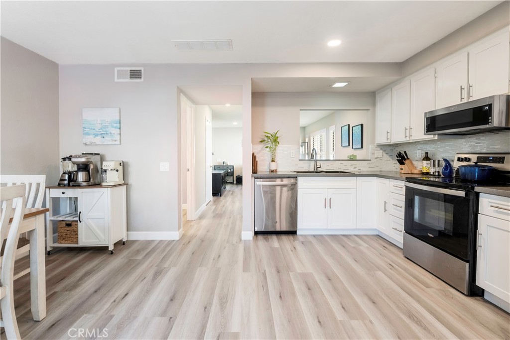 25885 Trabuco Road, Unit 213 Lake Forest, CA 92630 - Photo 7 of 34