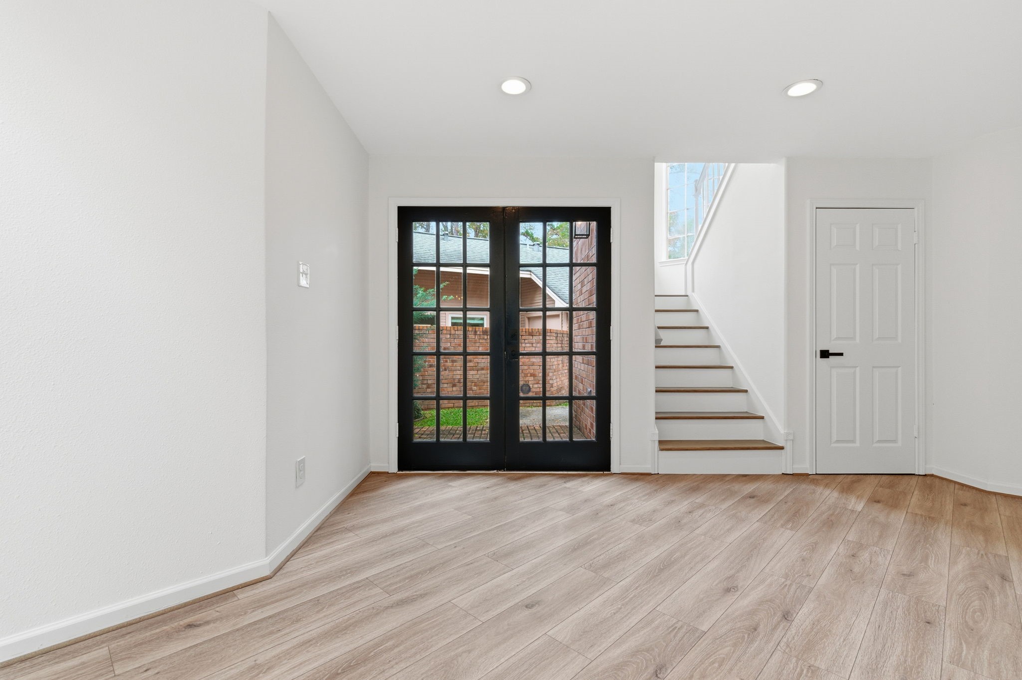 23 Cedar Chase Place Spring, TX 77381 - Photo 5 of 35