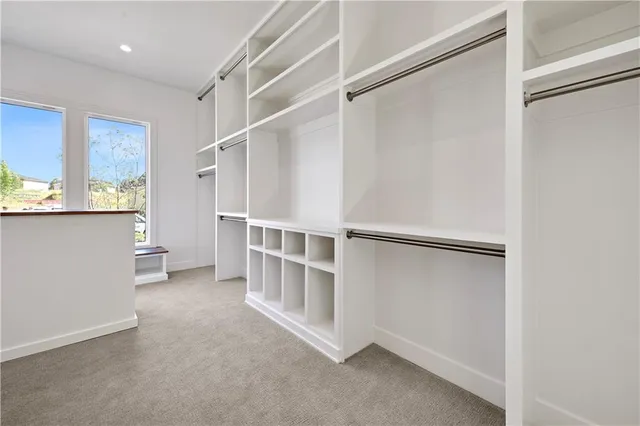 $1,082,992 | 9962 Brockway Street, Lenexa, KS 66220